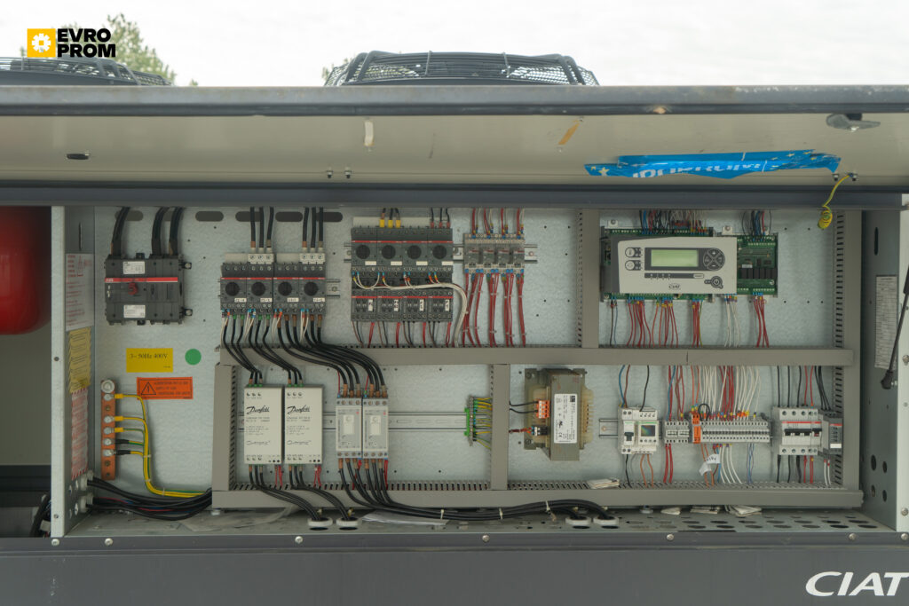 Чіллер CIAT AQUACIAT2 LDH 540V 141 кВт