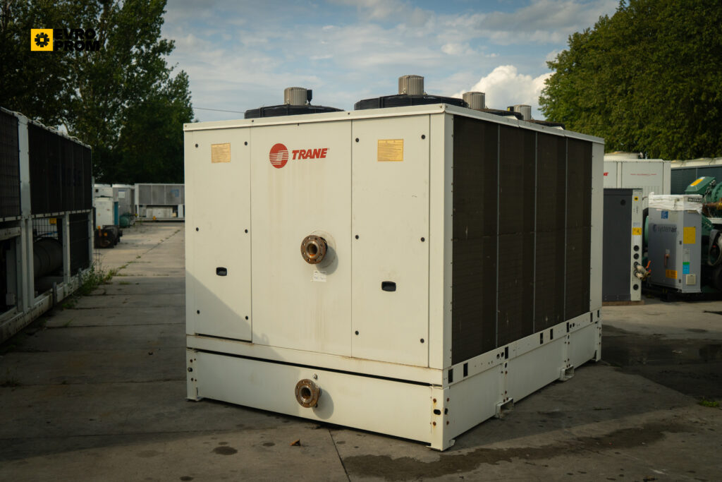 Чиллер Trane ECGAN925G72F1 268.2 кВт