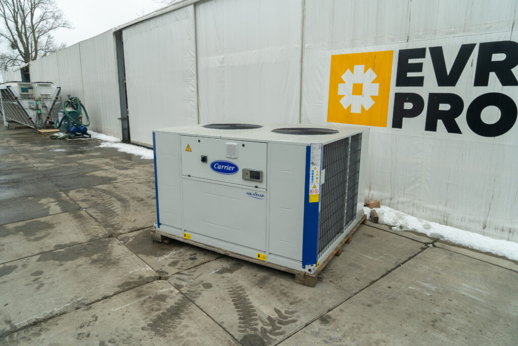 Kaltwassersatz CARRIER 30RB100R 100 kW