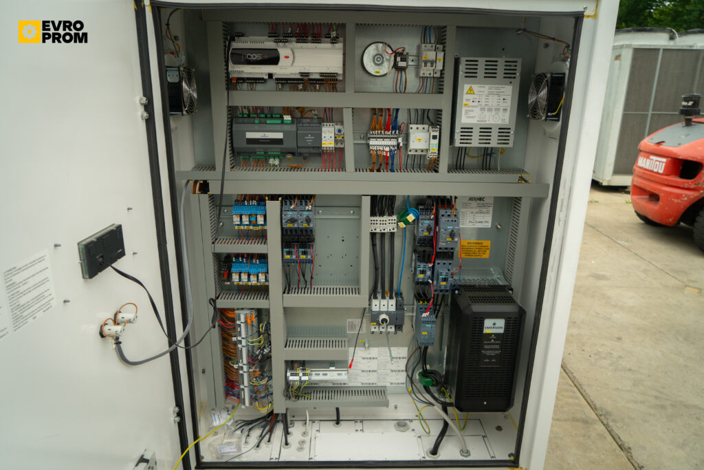 Чіллер AERMEC NRGI382X A M 03 87 кВт