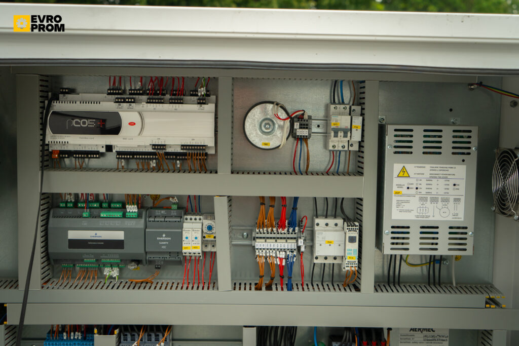 Чіллер AERMEC NRGI382X A M 03 87 кВт