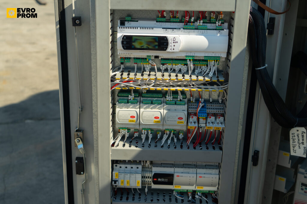Чіллер DAIKIN EWAD460BZSS001 459 кВт