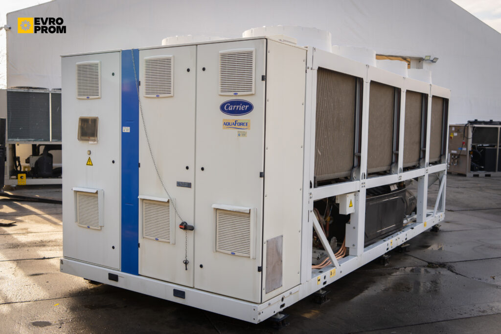 Чіллер CARRIER 30KAV 0600 0007 611 кВт