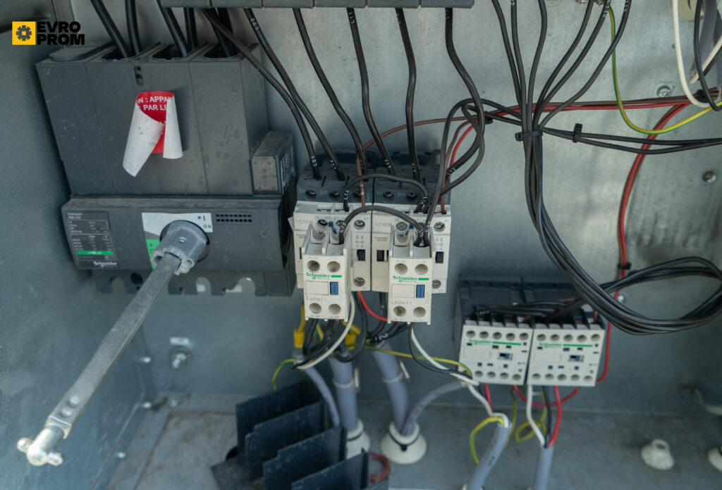 Kaltwassersatz CARRIER 30RBSY060B0021 PE 58 KW