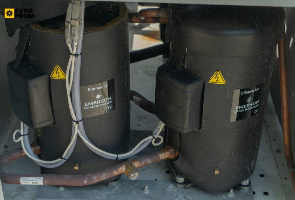 Kaltwassersatz CARRIER 30RBSY060B0021 PE 58 KW