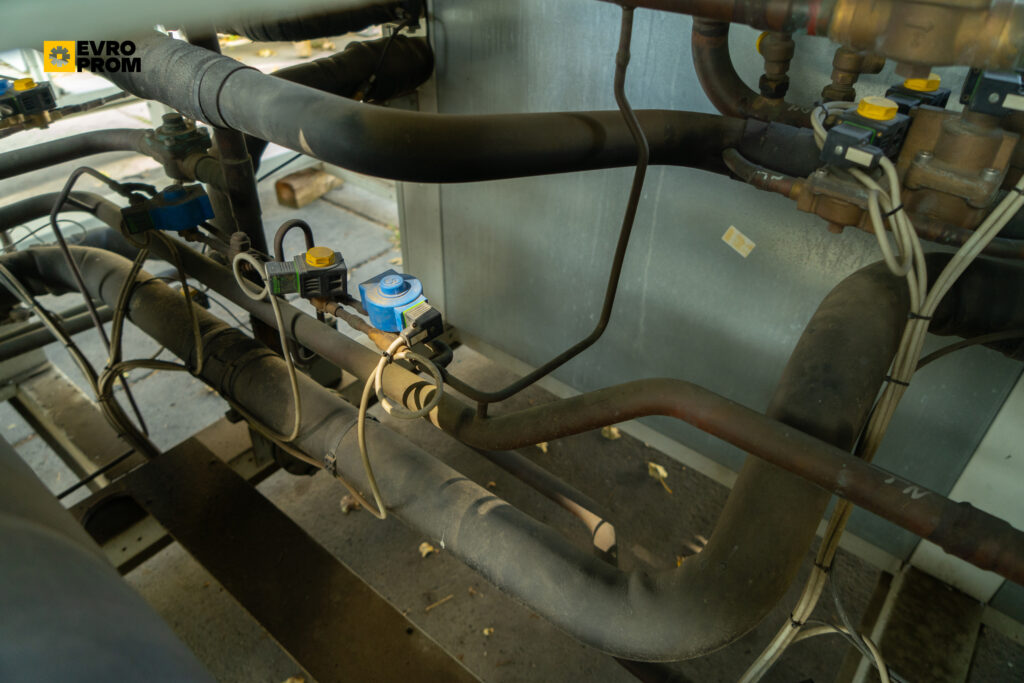 Aircooled chiller Climaveneta NECS R B 3218 746 kW
