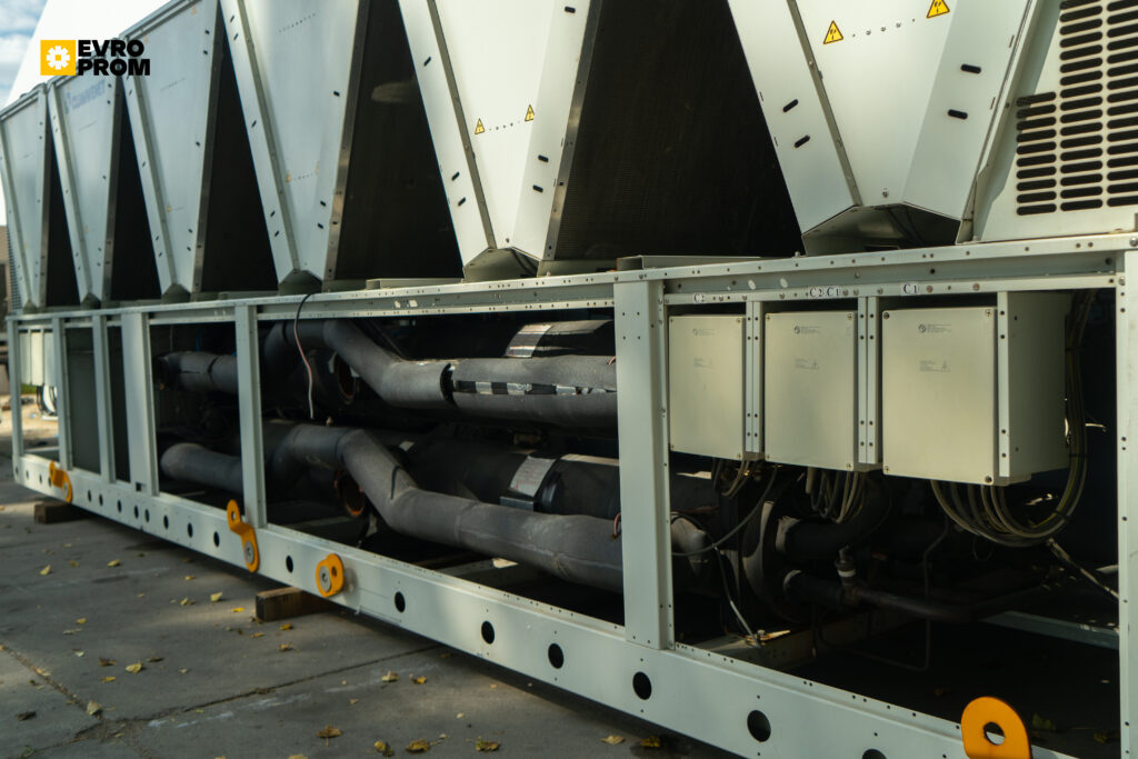 Aircooled chiller Climaveneta NECS R B 3218 746 kW