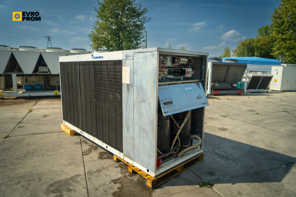 Kaltwassersatz/Wärmepumpe CLIMAVENETA NECS N B S 0512 127 kW / 144 kW