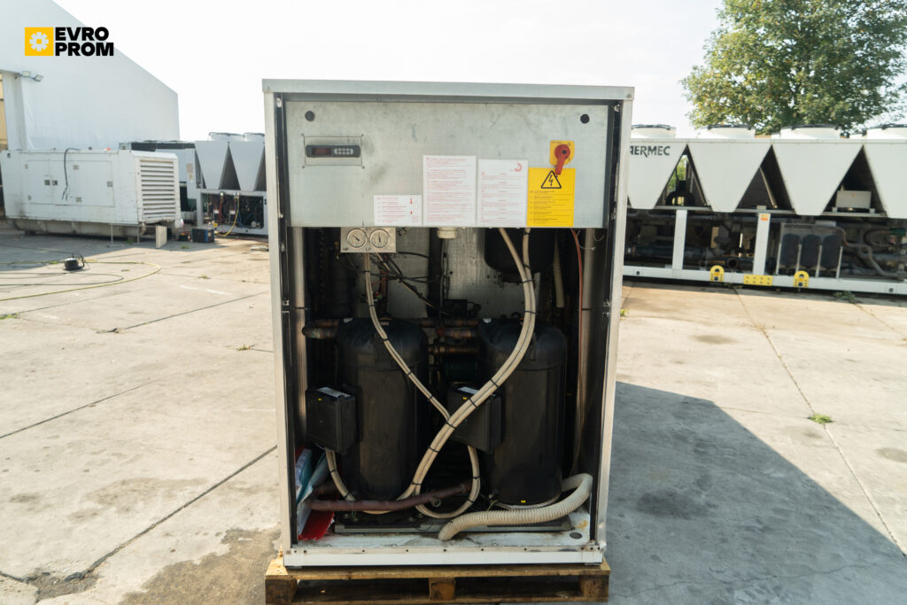 Kaltwassersatz/Wärmepumpe CLIMAVENETA NECS N B S 0512 127 kW / 144 kW