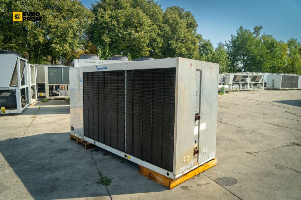 Kaltwassersatz/Wärmepumpe CLIMAVENETA NECS N B S 0512 127 kW / 144 kW