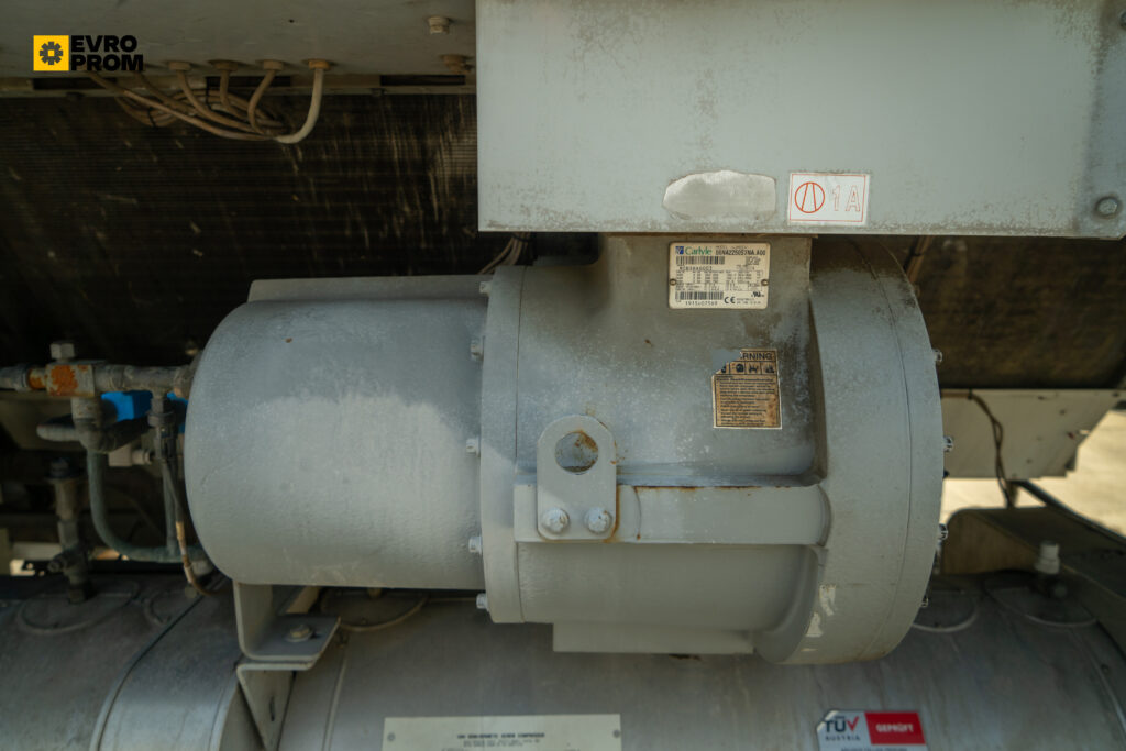 Aircooled chiller CARRIER 30GX 132 A0281 PEE 450 KW