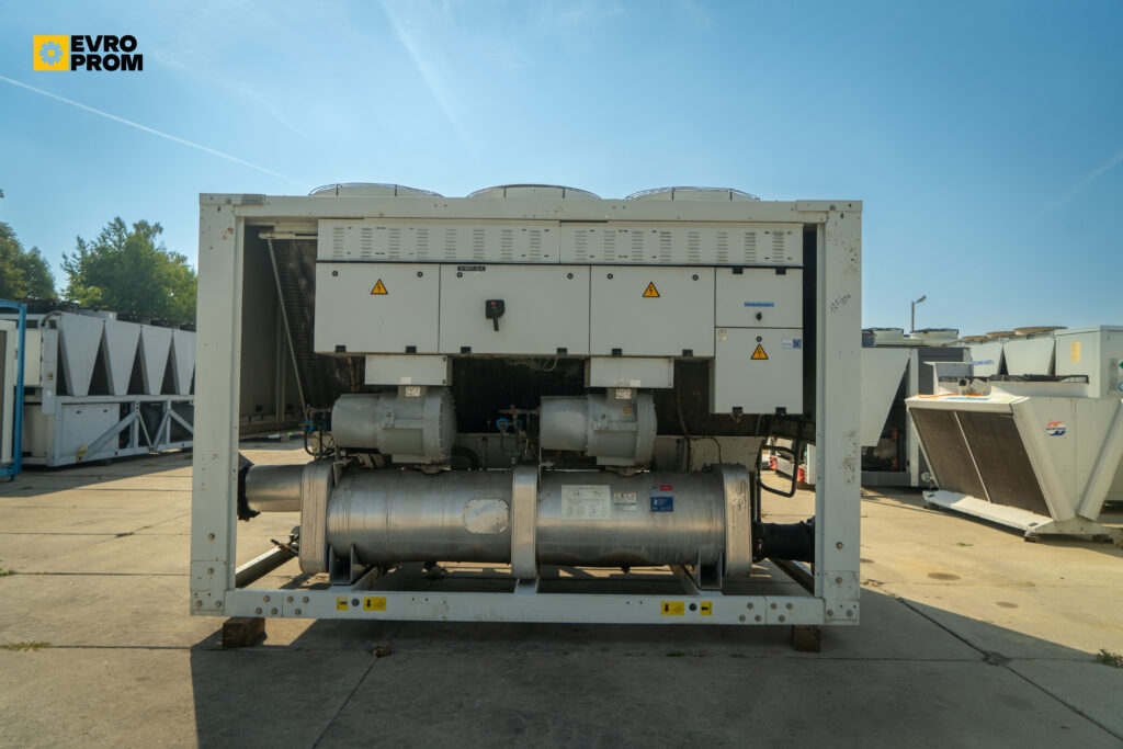 Aircooled chiller CARRIER 30GX 132 A0281 PEE 450 KW
