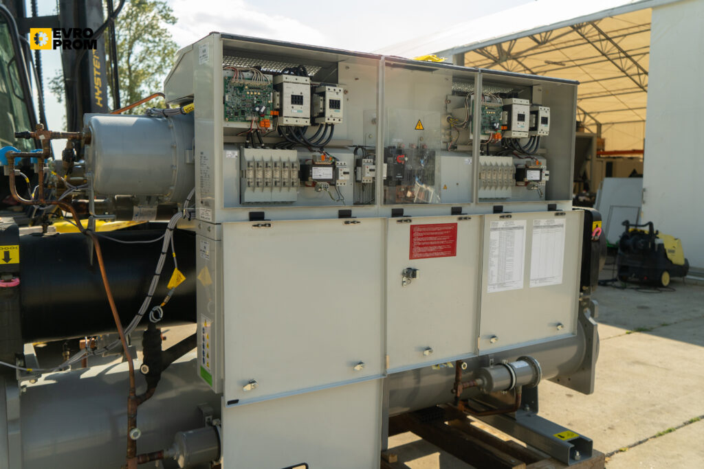 Kaltwassersatz CARRIER 30HXC120 A0450 PEE  414 kW