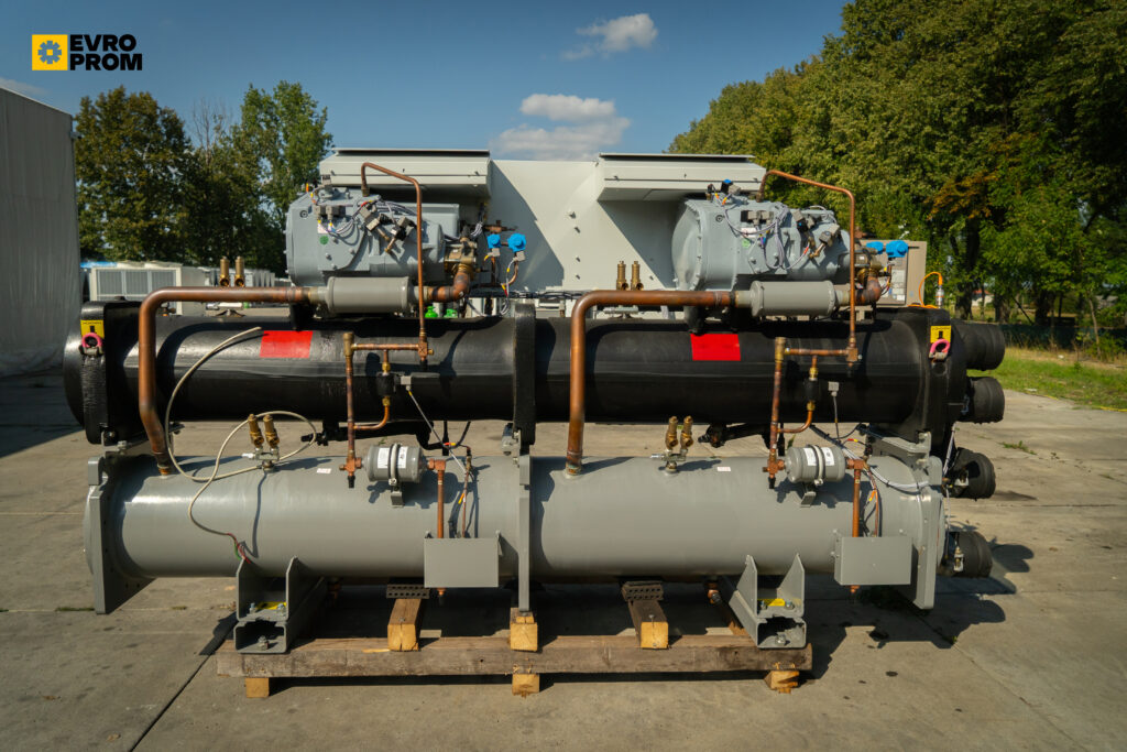 Kaltwassersatz CARRIER 30HXC120 A0450 PEE  414 kW