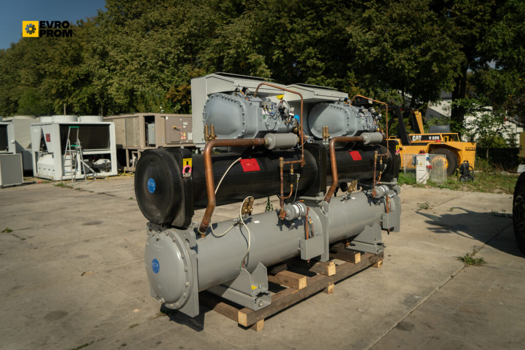 Kaltwassersatz CARRIER 30HXC120 A0450 PEE  414 kW