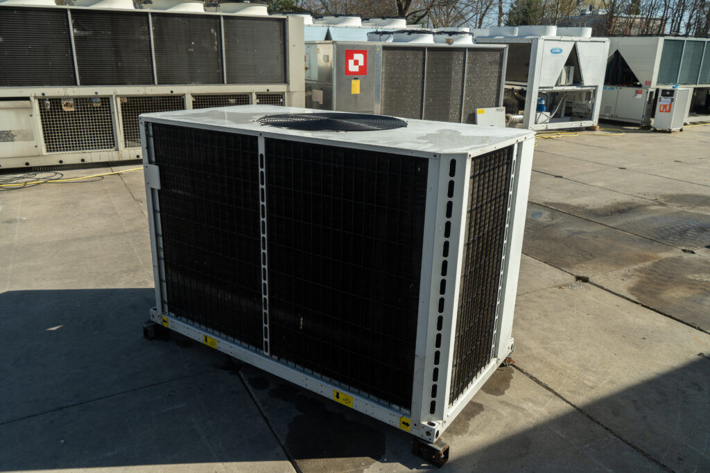 Aircooled chiller/Heat pump CARRIER 30RQS 070 64 kW/70 kW