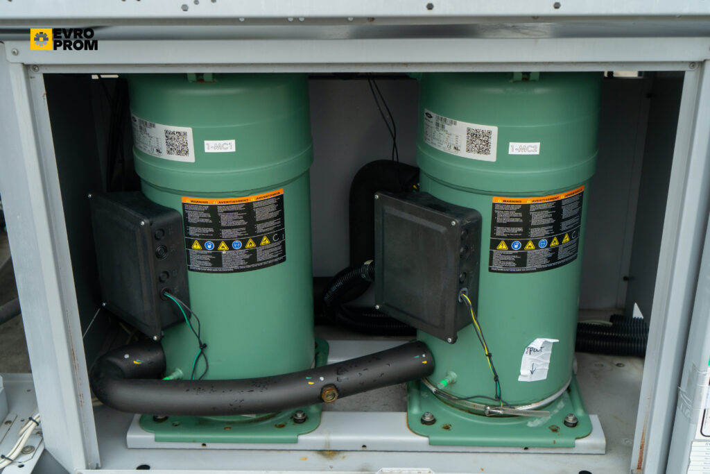 Aircooled chiller SYSTEMAIR SYSCROLL 420 AIR CO E COAT 414.2 KW