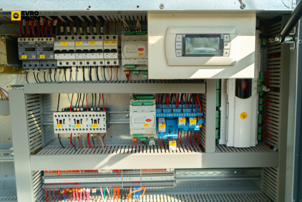 Чиллер HiRef TSX244CS 244.5 кВт