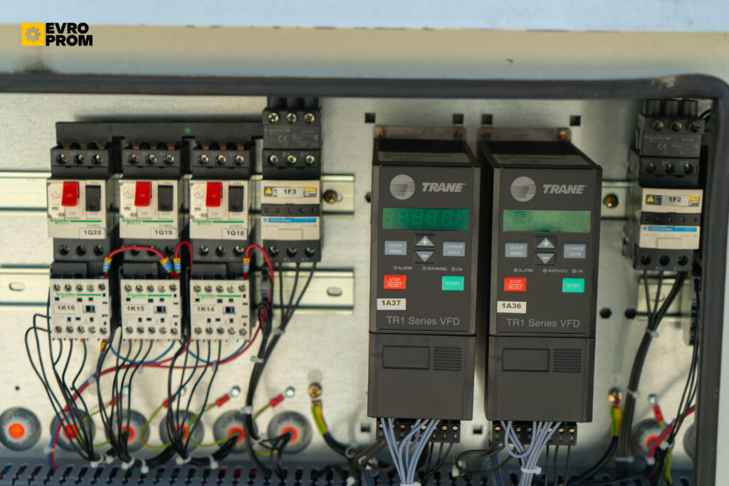 Kaltwassersatz TRANE CGAM090 254.6 KW