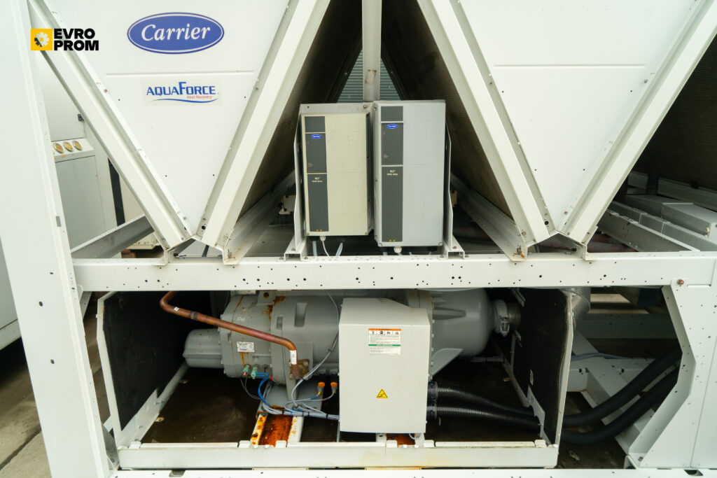 Чиллер CARRIER 30XB 0900 0041 890 кВт