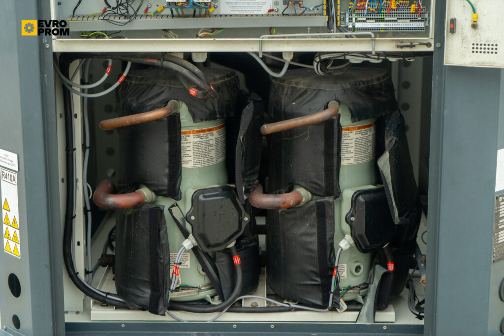 Чіллер TRANE CGAX 030 SE LN 82 кВт
