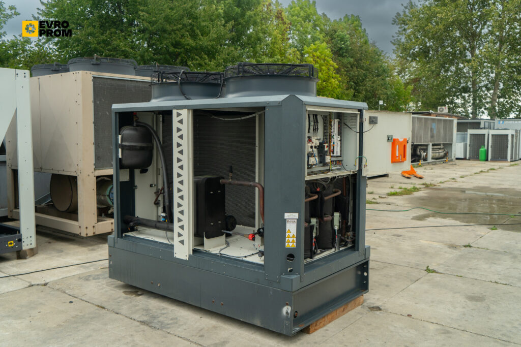 Чіллер TRANE CGAX 030 SE LN 82 кВт