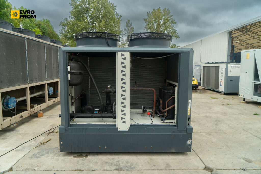 Чіллер TRANE CGAX 030 SE LN 82 кВт