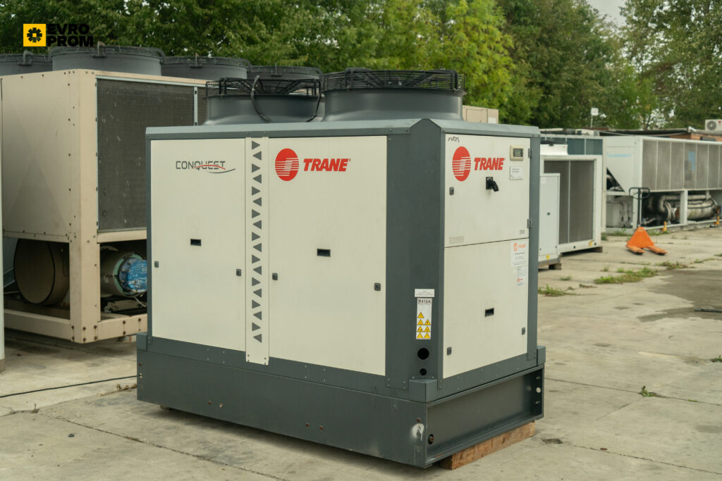 Чіллер TRANE CGAX 030 SE LN 82 кВт