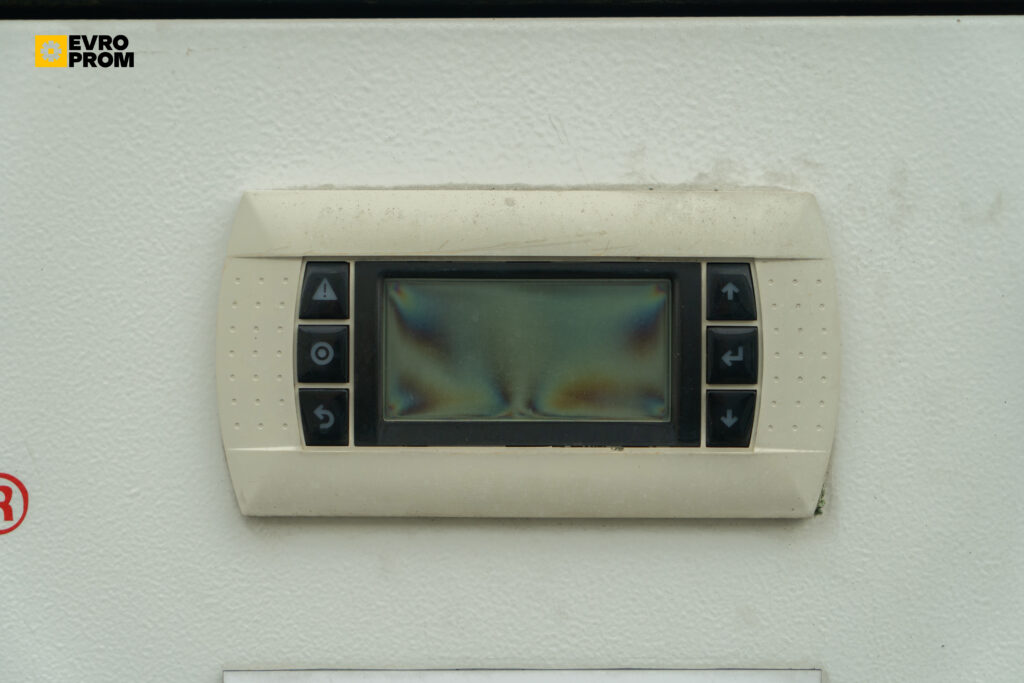 Чіллер TRANE CGAX 030 SE LN 82 кВт
