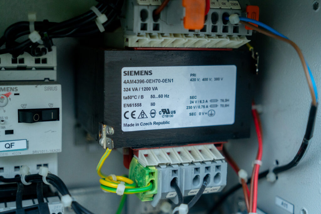 Kaltwassersatz Carrier 30RB 372 367 kW