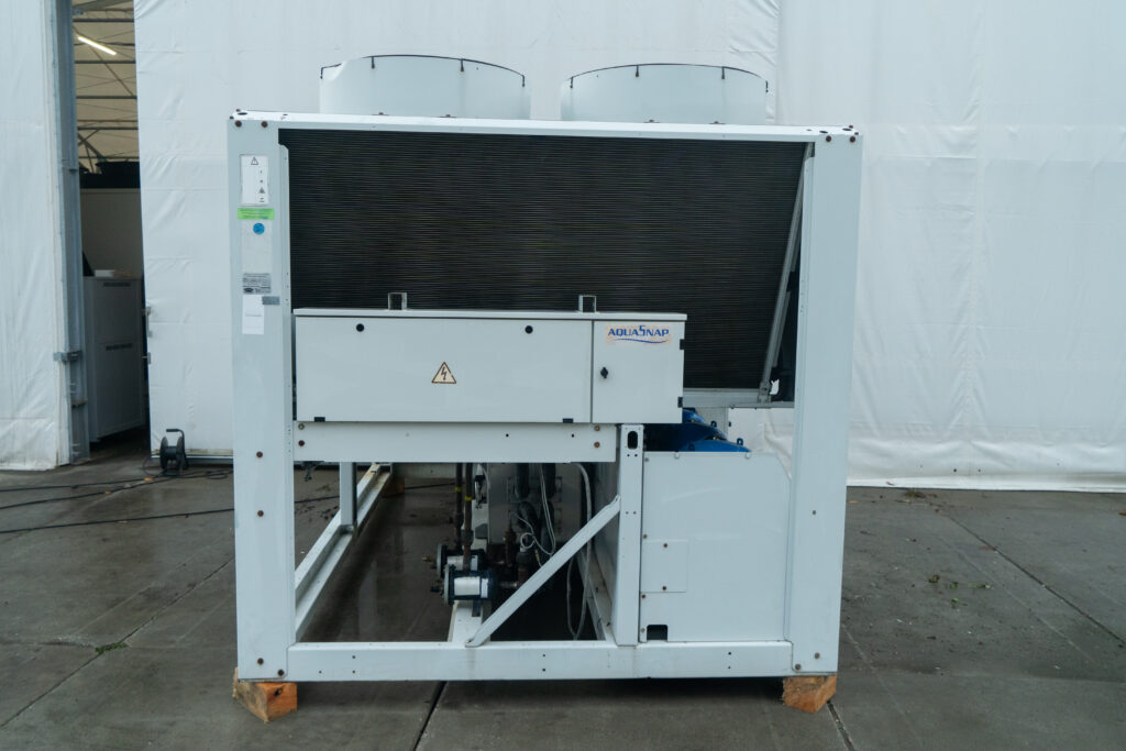 Kaltwassersatz Carrier 30RB 372 367 kW