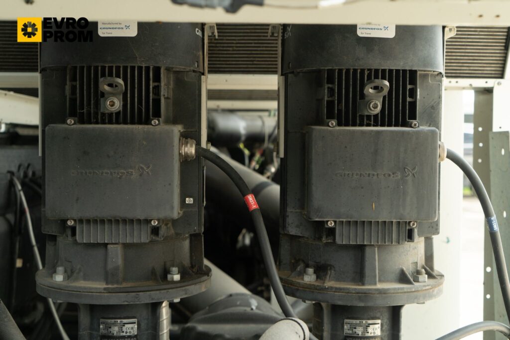 Aircooled chiller TRANE RTAF300 HSS XLN 1079 kW