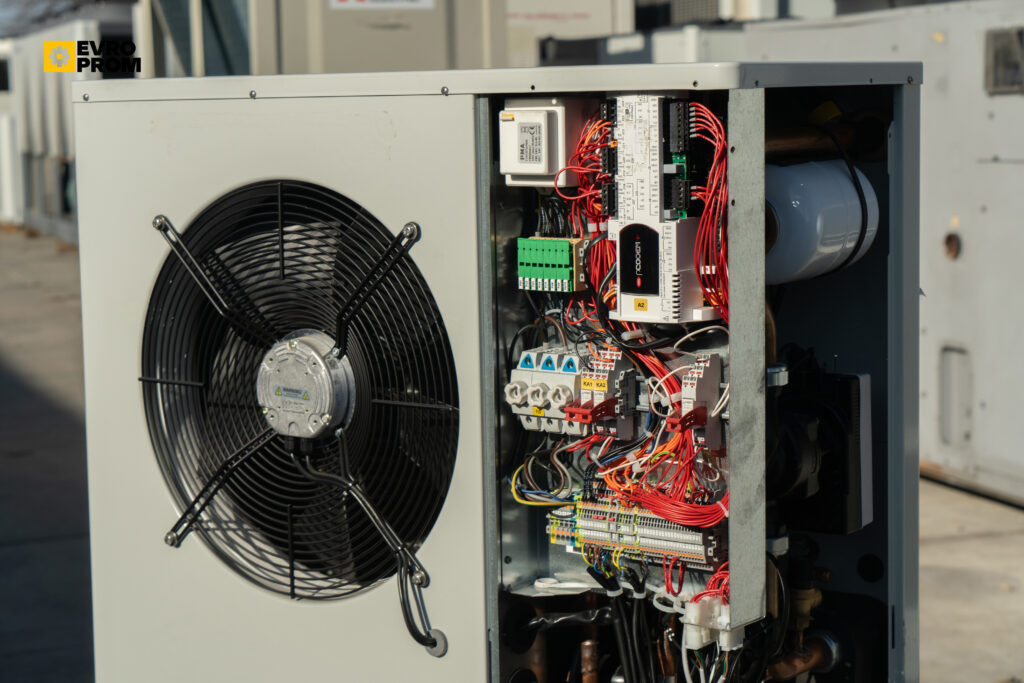 Чіллер CLIMAVENETA MECH IB G07/S 15Y 14.93 кВт
