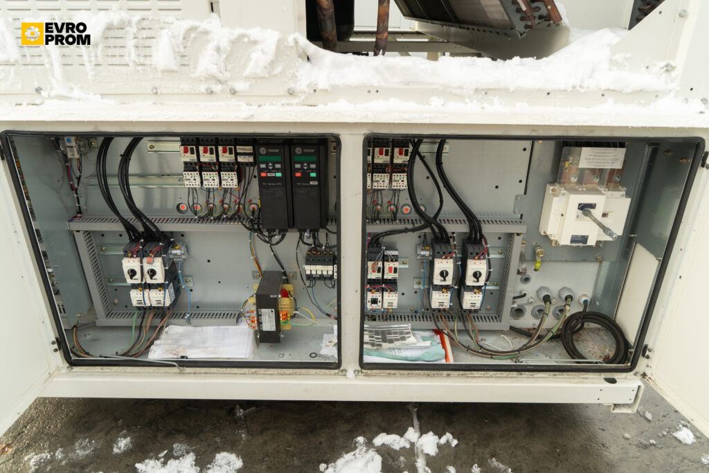 Aircooled chiller Trane CGAM 100 HE SQ 283 kW