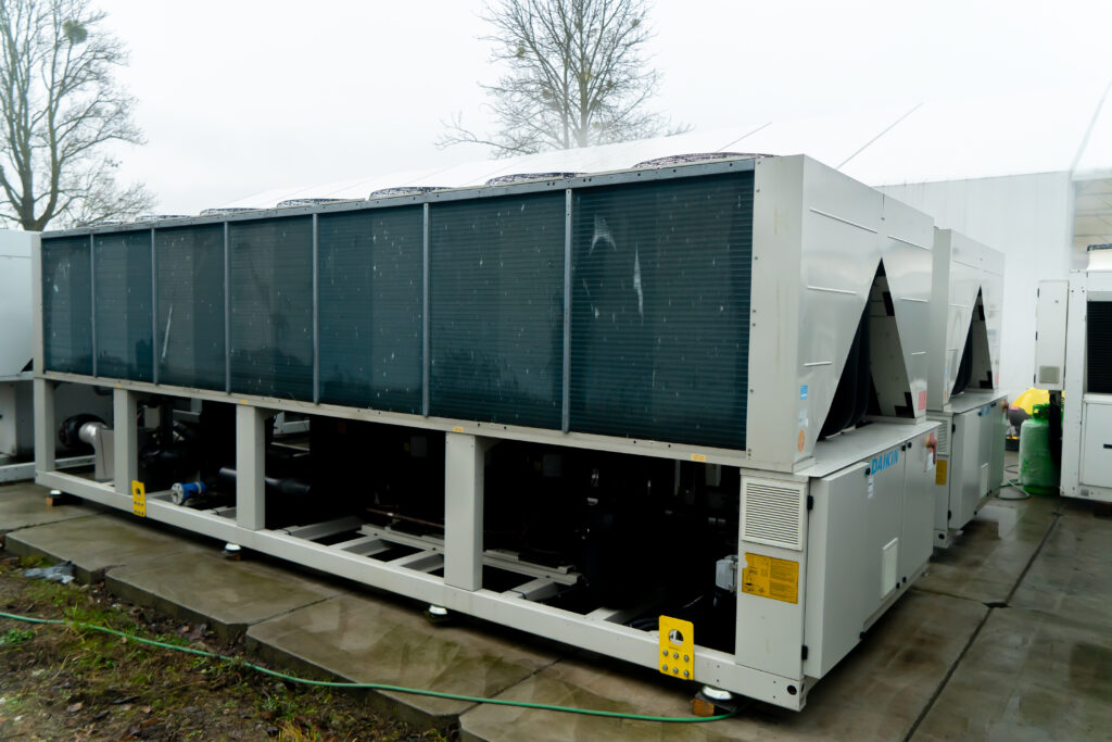 Чиллер/Тепловой насос Daikin EWYQ630F 624 кВт / 674 кВт