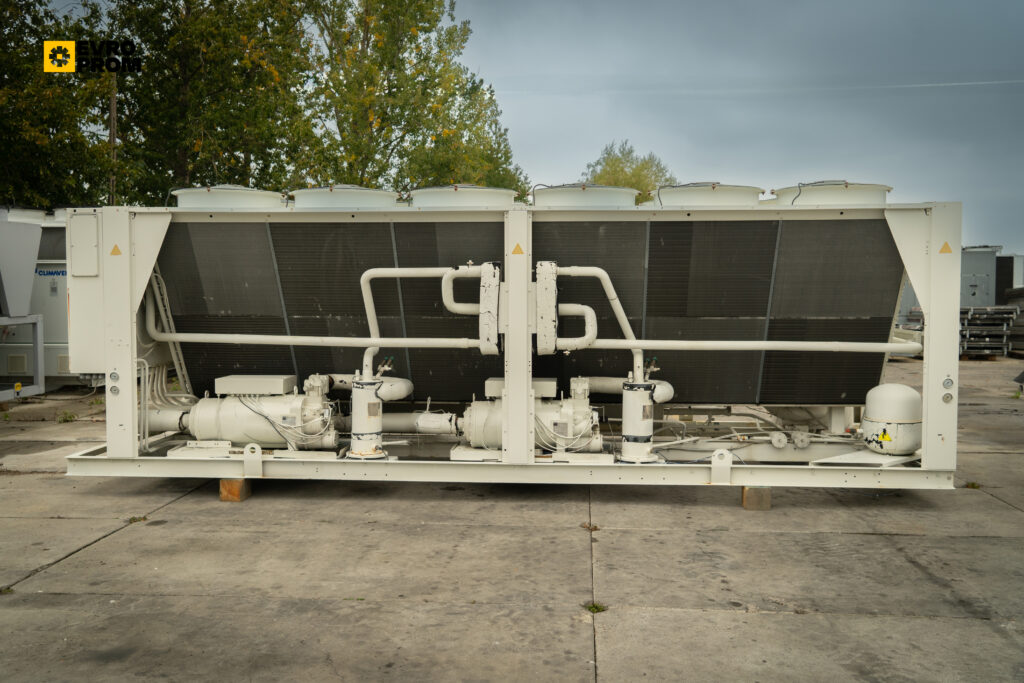 Чиллер TRANE RTAD145 524.6 кВт
