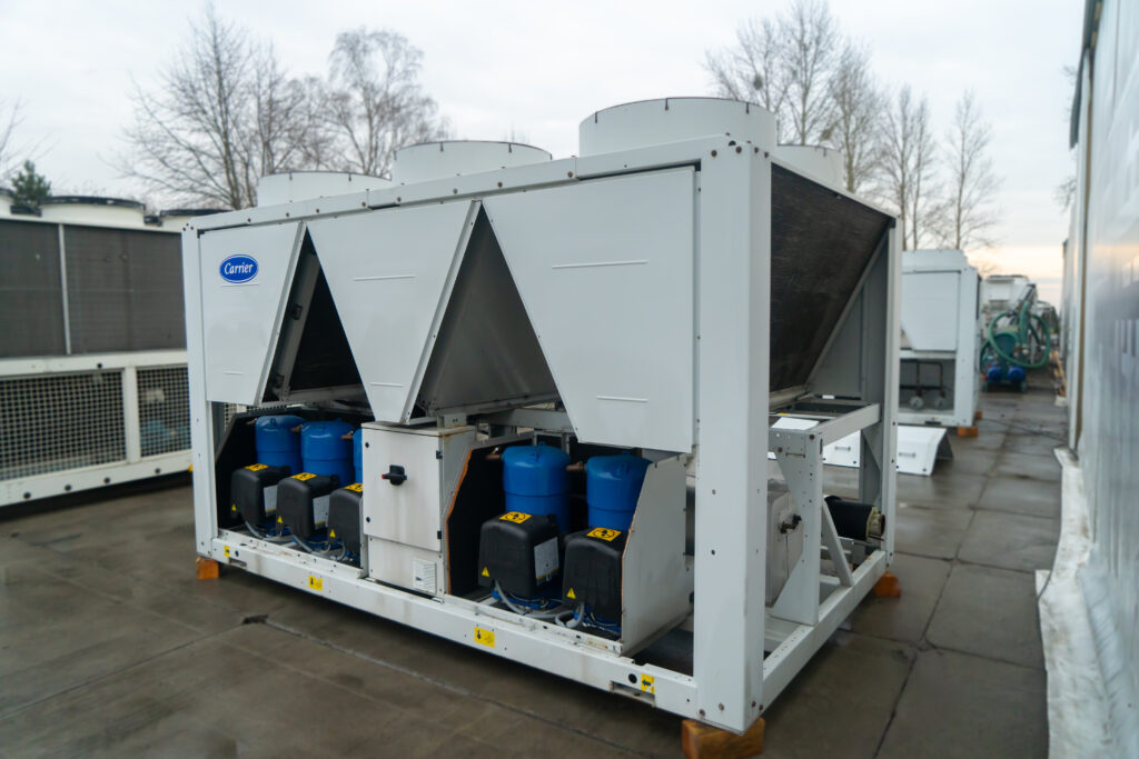 Aircooled chiller Carrier 30RB 342 332 kW