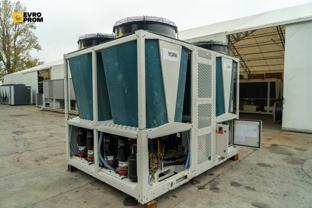 Kaltwassersatz/Wärmepumpe YORK YMPA0260PE50 254 kW/186 kW