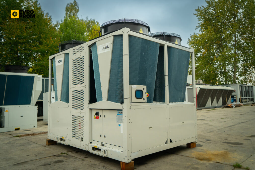 Kaltwassersatz/Wärmepumpe YORK YMPA0260PE50 254 kW/186 kW