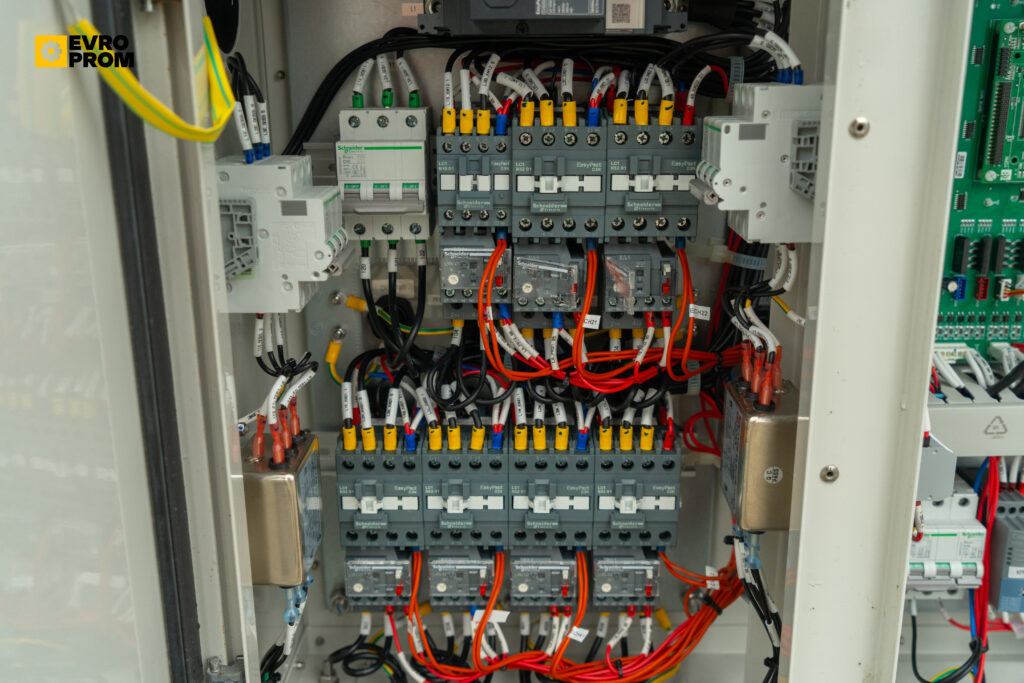 Kaltwassersatz/Wärmepumpe YORK YMPA0260PE50 254 kW/186 kW