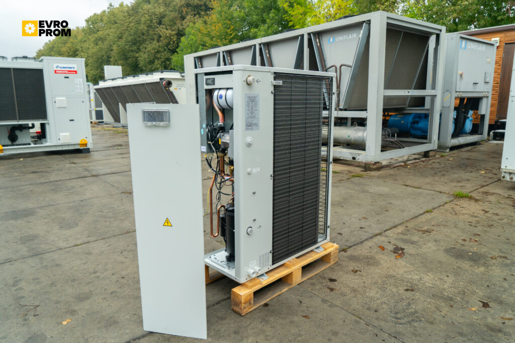 Aircooled chiller CLIMAVENETA I BX 010T HARV 10.6 KW