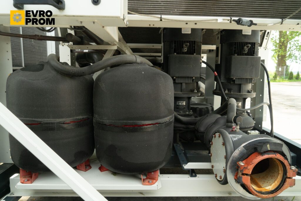Aircooled chiller TRANE RTAF300 HSS XLN 1079 kW