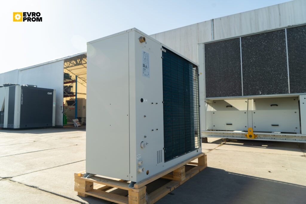 Чіллер/Тепловий насос CLIMAVENETA MEHP IB G07 18Y 15.6 кВт/17.2 кВт