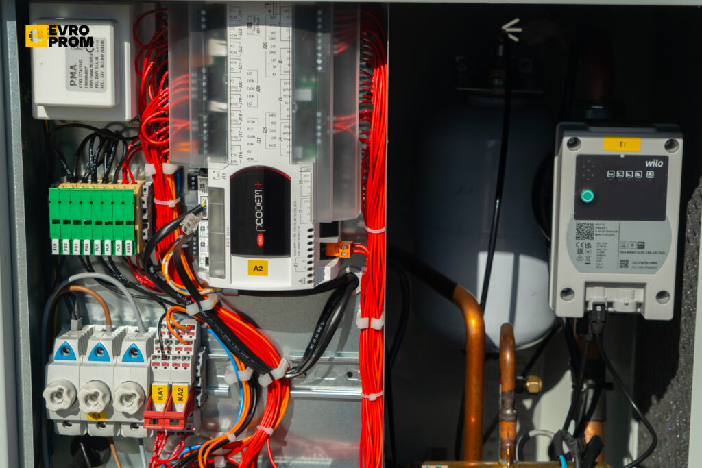 Чіллер/Тепловий насос CLIMAVENETA MEHP IB G07 18Y 15.6 кВт/17.2 кВт