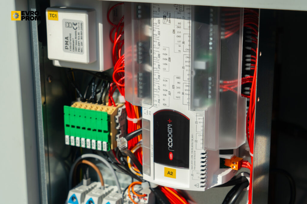 Чіллер/Тепловий насос CLIMAVENETA MEHP IB G07 18Y 15.6 кВт/17.2 кВт