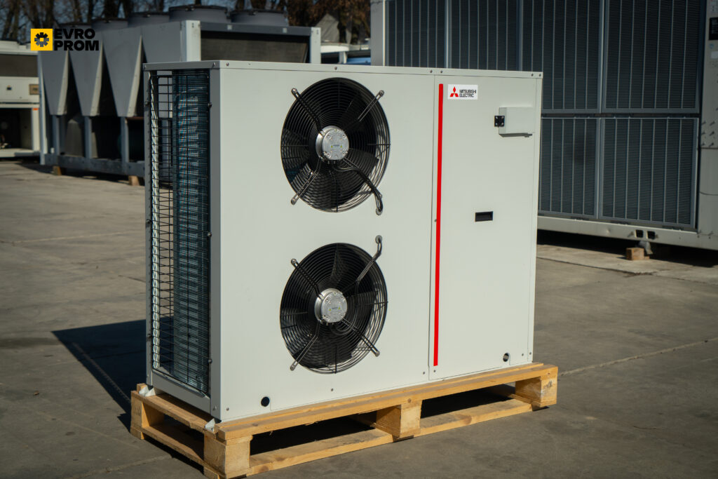 Чіллер/Тепловий насос CLIMAVENETA MEHP IB G07 18Y 15.6 кВт/17.2 кВт