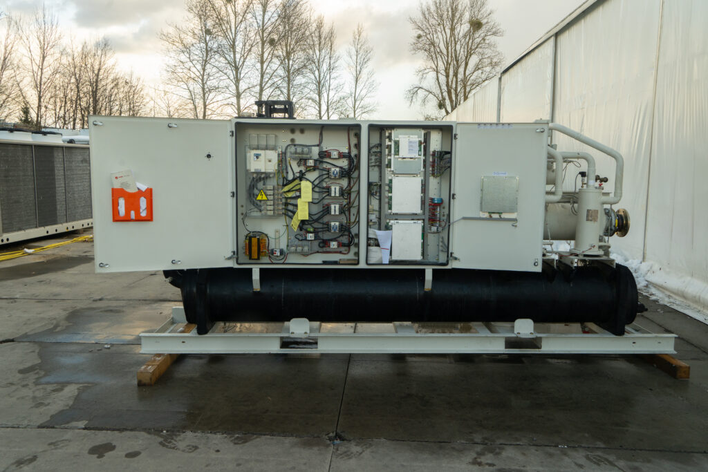 Чиллер TRANE RTWB 210 320 кВт