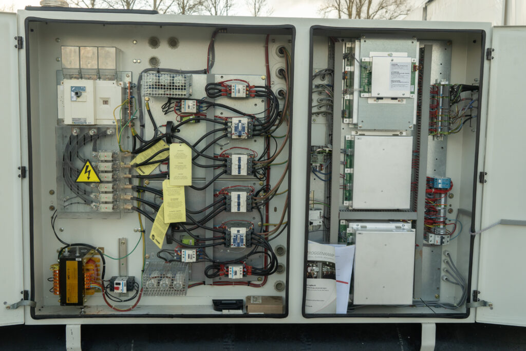 Чиллер TRANE RTWB 210 320 кВт