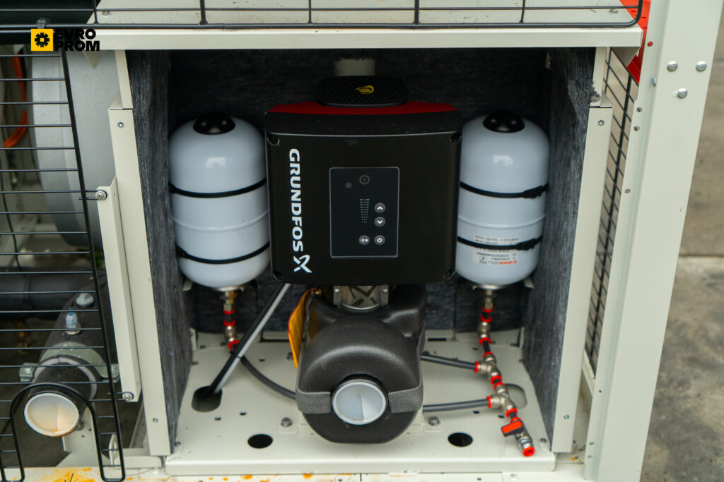 Чіллер CLIMAVENETA MECH IS G07 0092 90.2 кВт