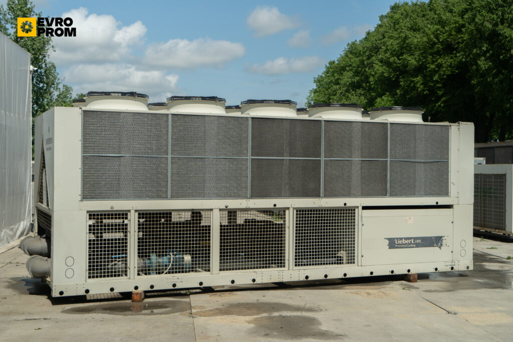 Чиллер Emerson SLS 054011013100F1 482 кВт